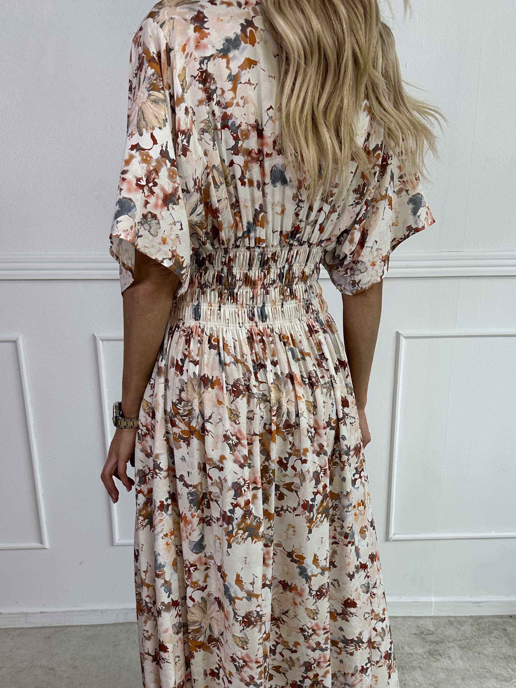 Pams Flower Viscose - Klänning nu i viskos med blomstermönster och smock